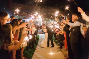 Sparkler Farewell, Classic Final Kiss Reception