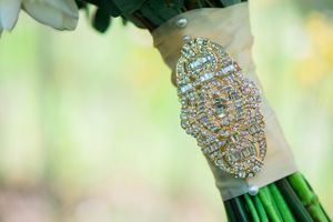 Hoopes Events | Katelyn and David | Park City Utah | Detail of Bride's Bouquet with Rhinestone Pin Katelyn_David_Park_City_Utah_Bouquet_Detail_Rhinestone_Pin.jpg