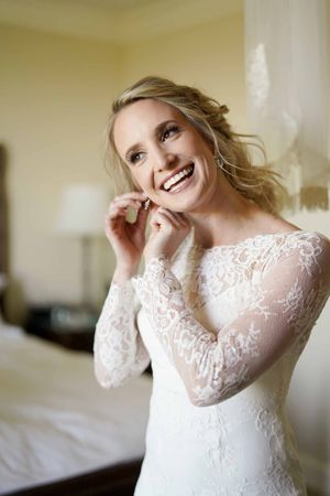 Bride's Final Touches - Earrings Pre-Ceremony