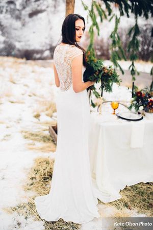 Hoopes Events | Romantic Winter-Styled Shoot | Bride with Elegant Table Setting Romantic_Winter_Shoot_Bride_with_Elegant_Table.jpg