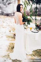 Romantic_Winter_Shoot_Bride_with_Elegant_Table.jpg