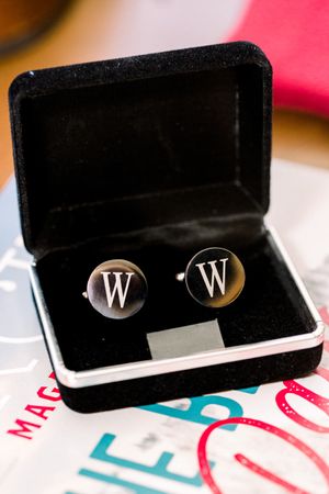 W Cufflinks Details
