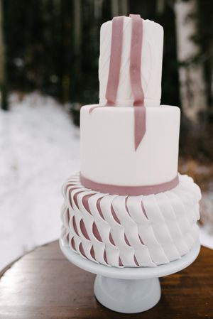 Hoopes Events | Rocky Mountain Bride | Winter Elopement | Deer Valley | Empire Lodge | Park City Utah | Wedding Cake With Mauve Accents Rocky_Mountain_Bride_Winter_Elopement_Deer_Valley_Empire_Lodge_Deer_Valley_Resort_Park_City_Utah_Wedding_Cake_Mauve_Accents.jpg