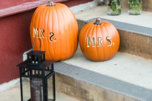 Hoopes Events | April and Matt | Legacy Lodge | Park City Mountain Resort | Park City Utah | Mr. & Mrs. Pumpkin Decor April_Matt_Park_City_Legacy_Lodge_Park_City_Utah_Mr_Mrs_Pumpkins.jpg