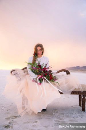 Hoopes Events | Saltair Wedding | Saltair Resort | Salt Lake City Utah | Styled | Bride Sitting on Fainting Couch With Bouquet
Salt_Air_Wedding_Shoot_Saltair_Resort_Salt_Lake_City_Utah_Bride_Sitting_on_Fainting_Couch_with_Bouquet.jpg