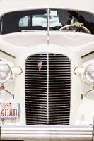Natalie_Brad_South_Jordan_Utah_Antique_Sendoff_Car.jpg