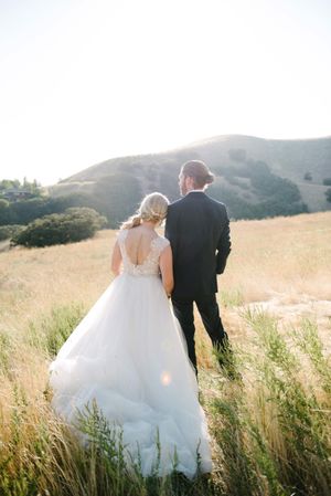 Hoopes Events | Tasha and Chip | Salt Lake City Utah |Couple in Field Looking Away Tasha_Chip_Salt_Lake_City_Utah_Couple_in_Field_Looking_Away.jpg