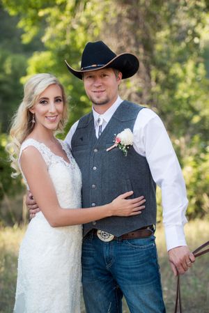 Hoopes Events | Kristin and Haven | Blacksmith Fork Canyon | Hyrum Utah | Happy Couple Just Married Kristin_Haven_Blacksmith_Fork_Canyon_Hyrum_Utah_Happy_Couple_Just_Married.jpg
