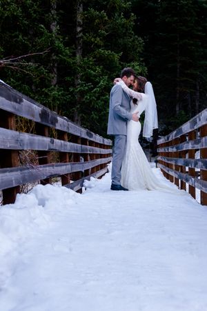 Hoopes Events | Shauna and Blake | Northampton House | American Fork Utah | Bride and Groom Kissing on Bridge Shauna_Blake_Northampton_House_American_Fork_Utah_Bride_Groom_Kissing_Bridge.jpg
