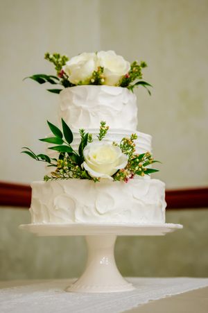 Hoopes Events | Shauna and Blake | Northampton House | American Fork Utah | Tempting Flower-Adorned Wedding Cake Shauna_Blake_Northampton_House_American_Fork_Utah_Tempting_Wedding_Cake.jpg