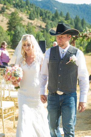 Hoopes Events | Kristin and Haven | Blacksmith Fork Canyon | Hyrum Utah | Bride and Groom Leaving the Ceremony and Husband and Wife Kristin_Haven_Blacksmith_Fork_Canyon_Hyrum_Utah_Bride_Groom_Leaving_Ceremony.jpg