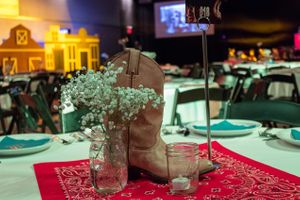 Hoopes Events | The Local Pages | 2017 | Infinity Event Center | Salt Lake City Utah | Closeup of Table Decor The_Local_Pages_2017_Infinity_Event_Center_Salt_Lake_City_Utah_Table_Decor_Closeup.jpg