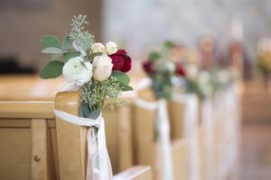 Hoopes Events | Tina and Dan | Snowbird Resort | Snowbird Utah | Flower-Decked Pews Tina_Dan_Snowbird_Resort_Snowbird_Utah_Flower_Decked_Pews.jpg
