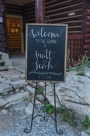 Welcome Sign Details